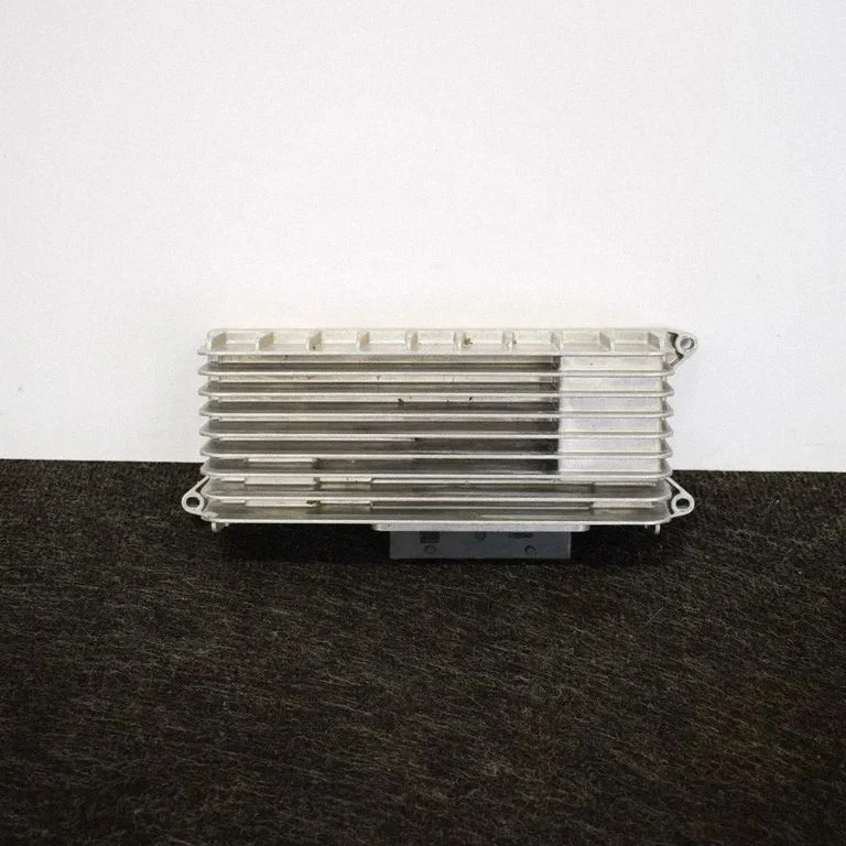 Skaņas pastiprinātājs 8T0035223AB