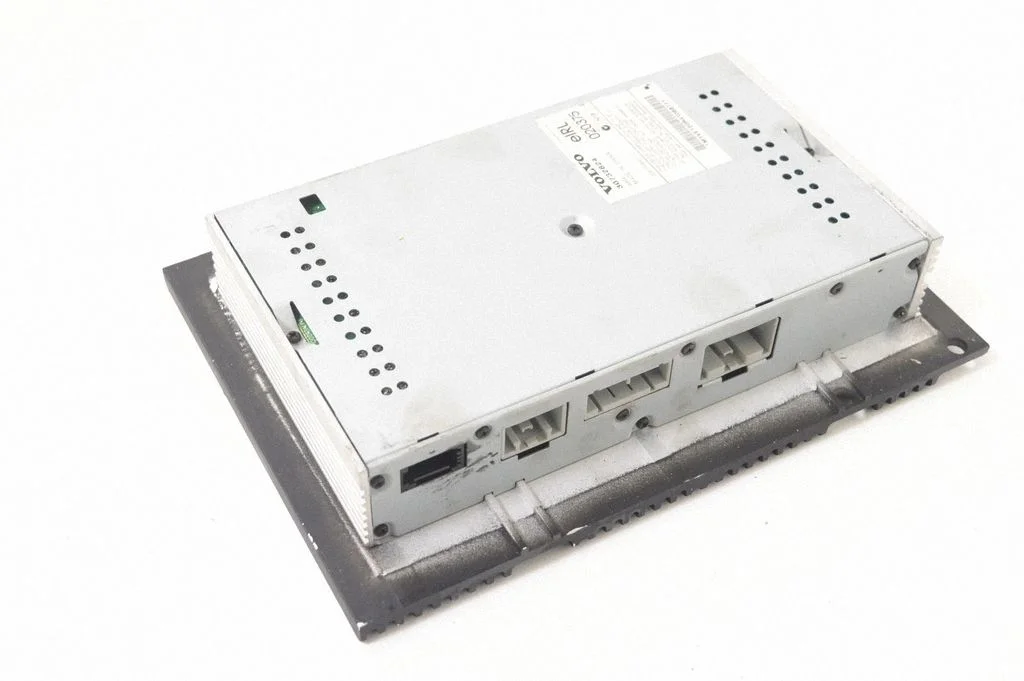 Sound amplifier – Volvo XC90 (2003-2006)