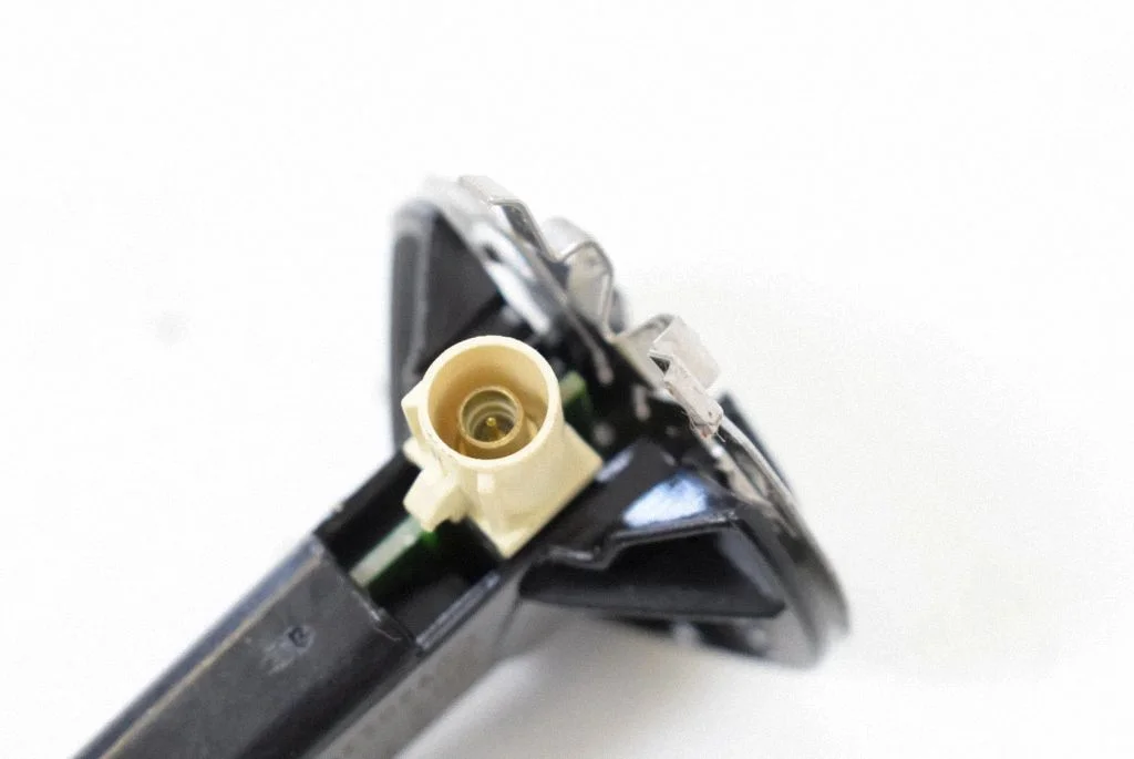 Antenas pastiprinātājs – Mercedes-Benz C klase W205 (2014-2021)