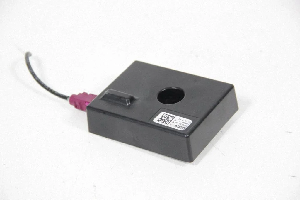 Aerial antenna amplifier – BMW Series 4 M4 F82 F83 (2014-2020)
