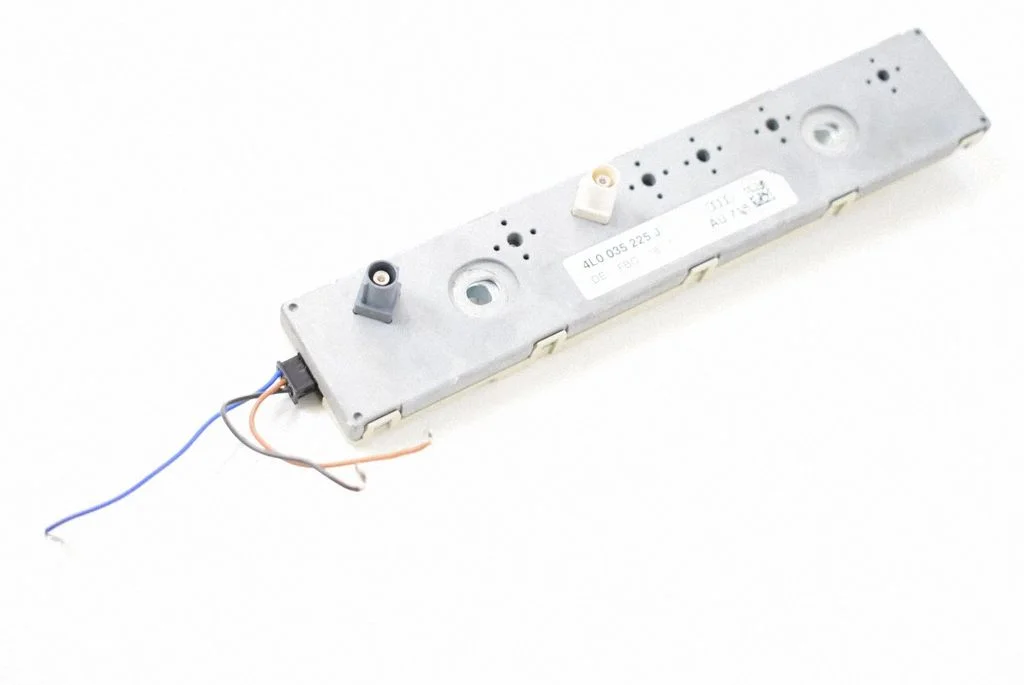 Aerial antenna amplifier – Audi Q7 4L (2005-2015)