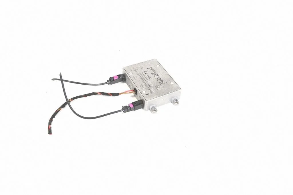 Antenas pastiprinātājs A2118200885