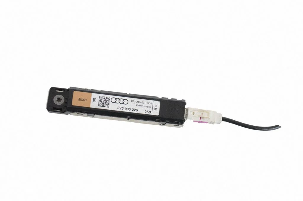 Antenas pastiprinātājs – Audi A3 S3 8V (2013-2019)