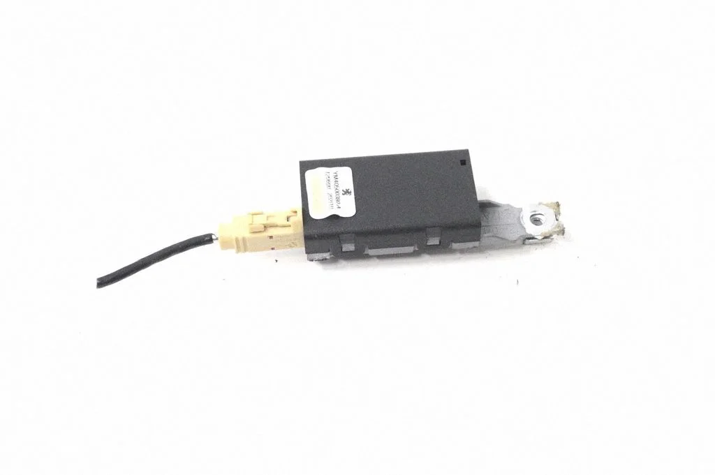 Antenas pastiprinātājs YM40500380A