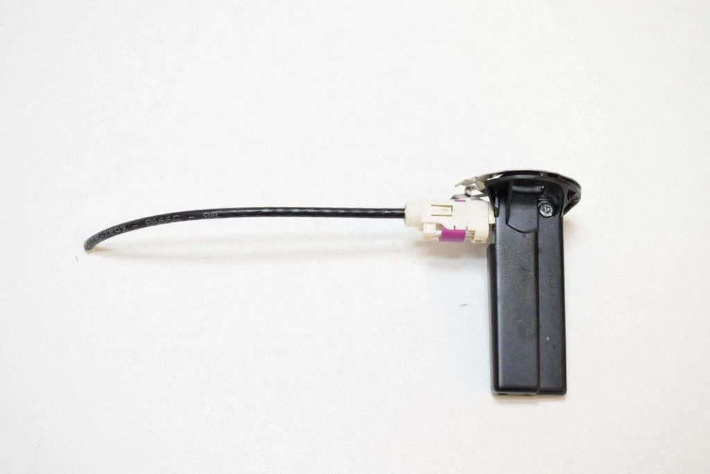 Antenas pastiprinātājs – Mercedes-Benz E klase W238 (2017-)