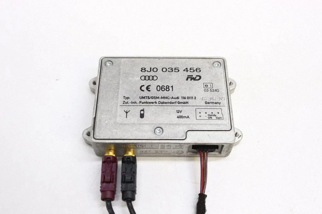 Aerial antenna amplifier – Audi A4 Allroad B8 (2008-2016)