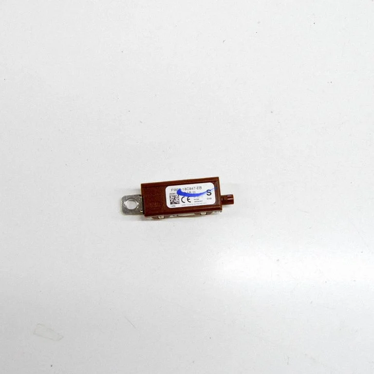 Aerial antenna amplifier – Jaguar E-Pace (2017-)