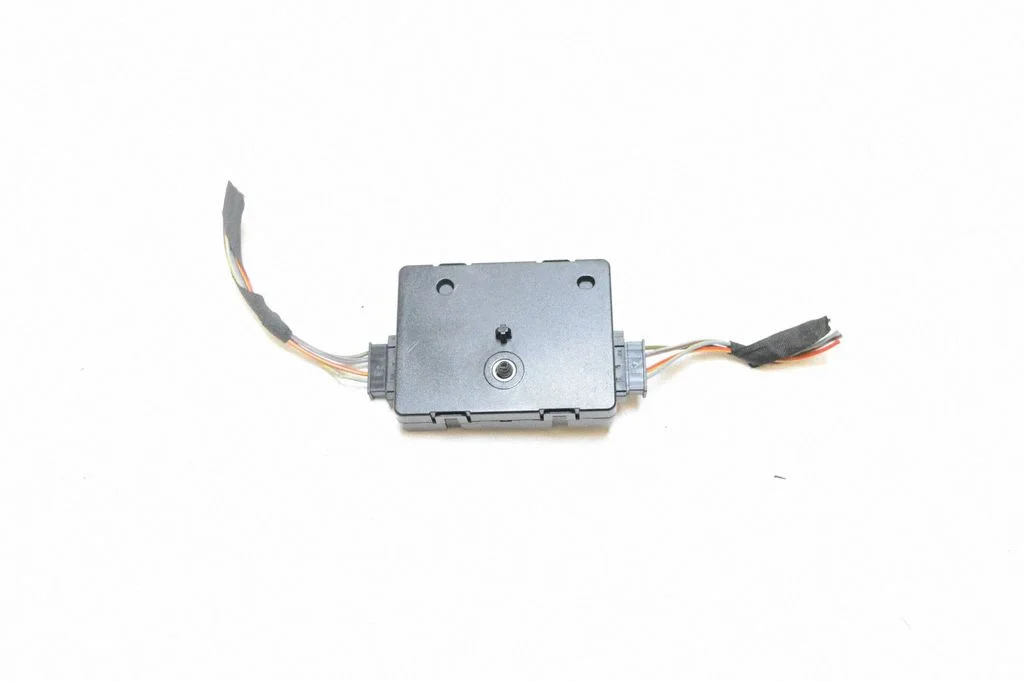 Aerial antenna amplifier – BMW X3 F25 (2010-2017)