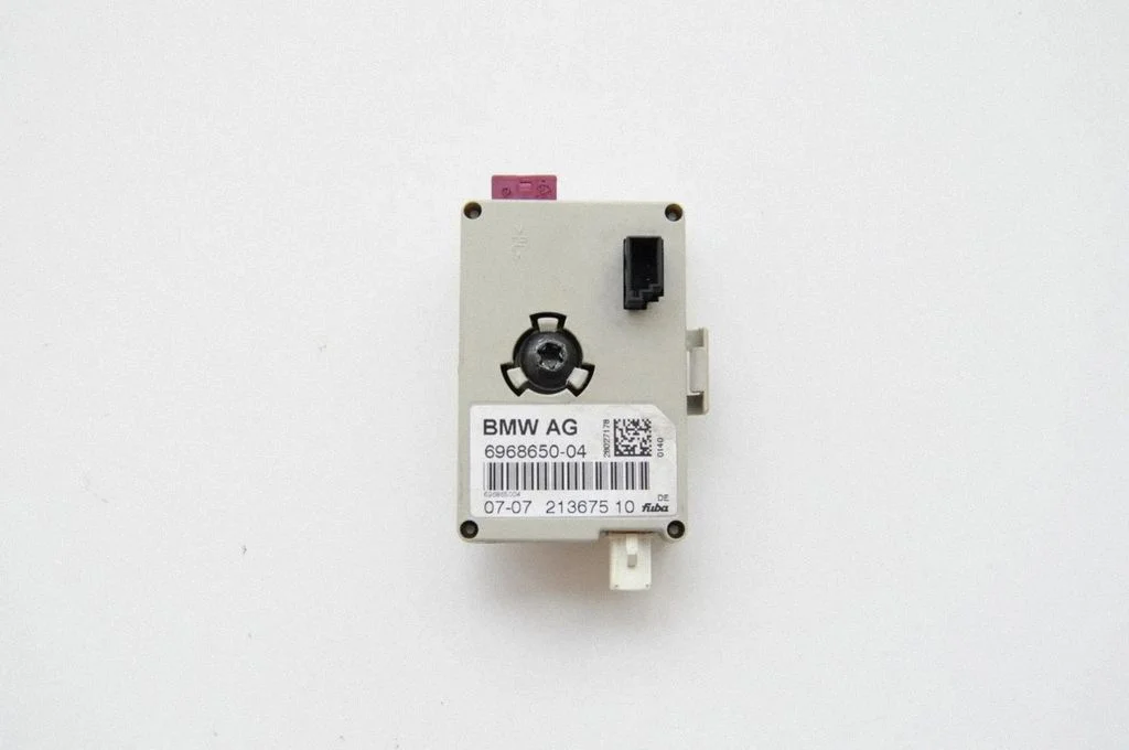 Antenas pastiprinātājs – BMW 3. sērija E92 E93 (2005-2014)