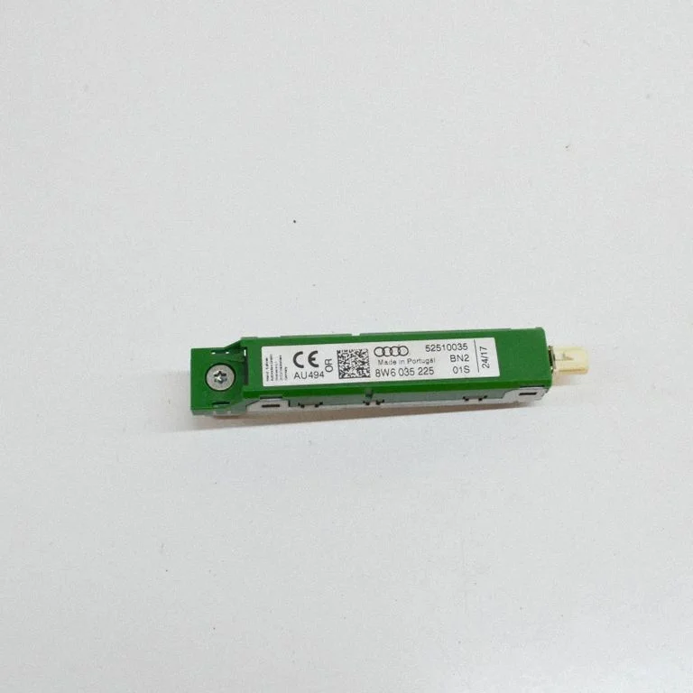 Antenas pastiprinātājs 8W6035225