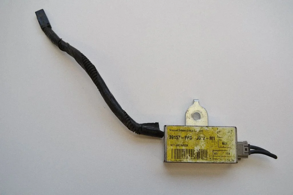 Aerial antenna amplifier – Honda Accord (2003-2007)