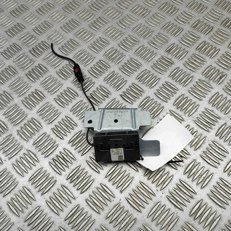 Antenas pastiprinātājs A2925450040