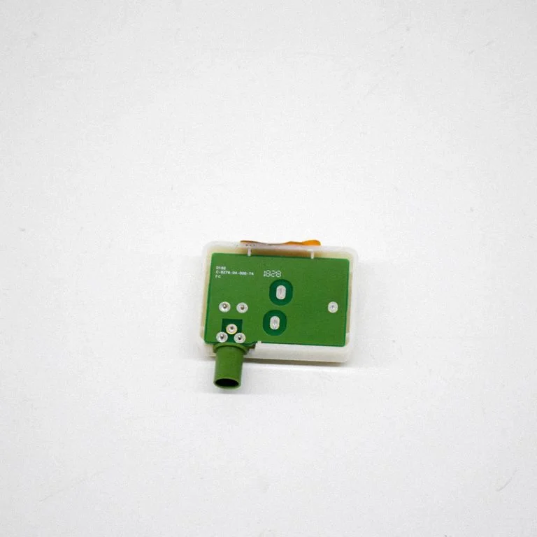 Antenas pastiprinātājs 109330600E