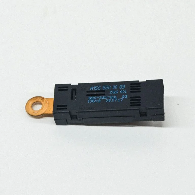 Antenas pastiprinātājs – Mercedes-Benz A klase W176 (2012-2018)
