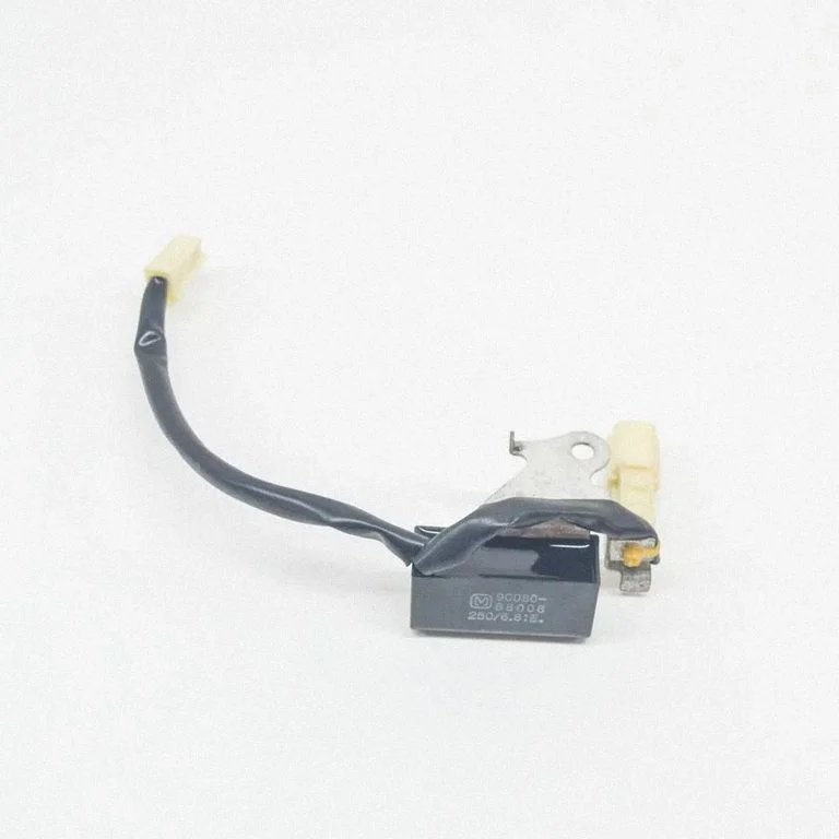 Aerial antenna amplifier – Toyota Avensis T250 (2003-2006)
