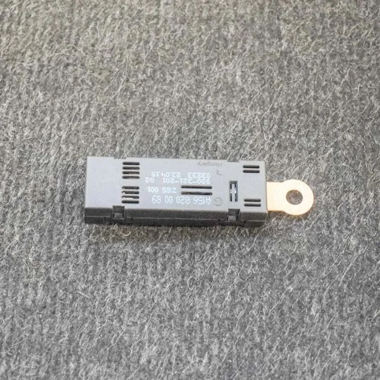 Antenas pastiprinātājs – Mercedes-Benz GLC klase C253 (2016-)