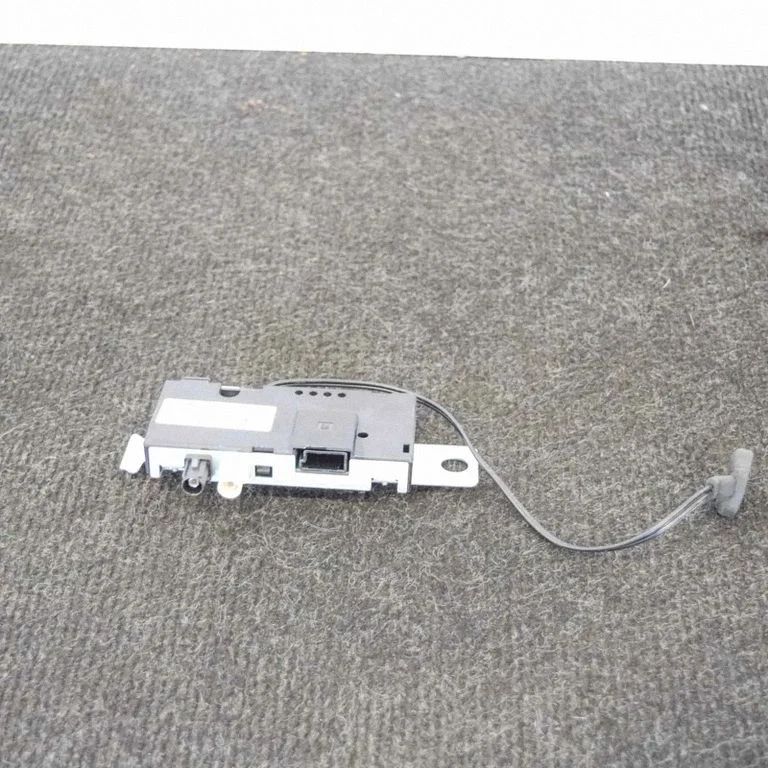 Antenas pastiprinātājs 20940242421251063