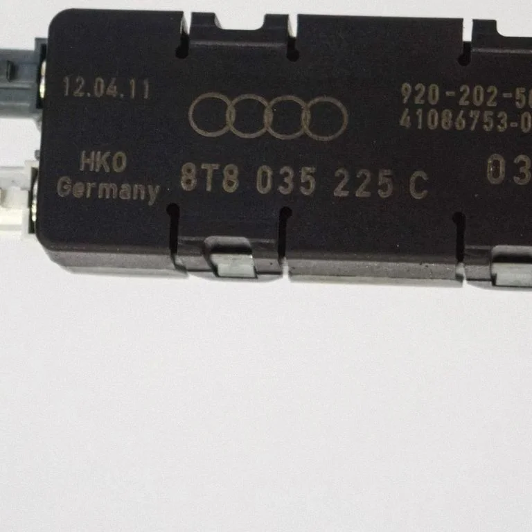 Aerial antenna amplifier – Audi A5 Sportback 8TA (2009-2016)