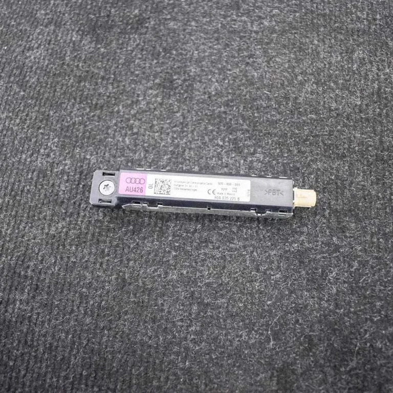 Antenas pastiprinātājs 80A035225B