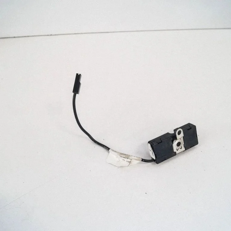 Antenas pastiprinātājs 101200201B