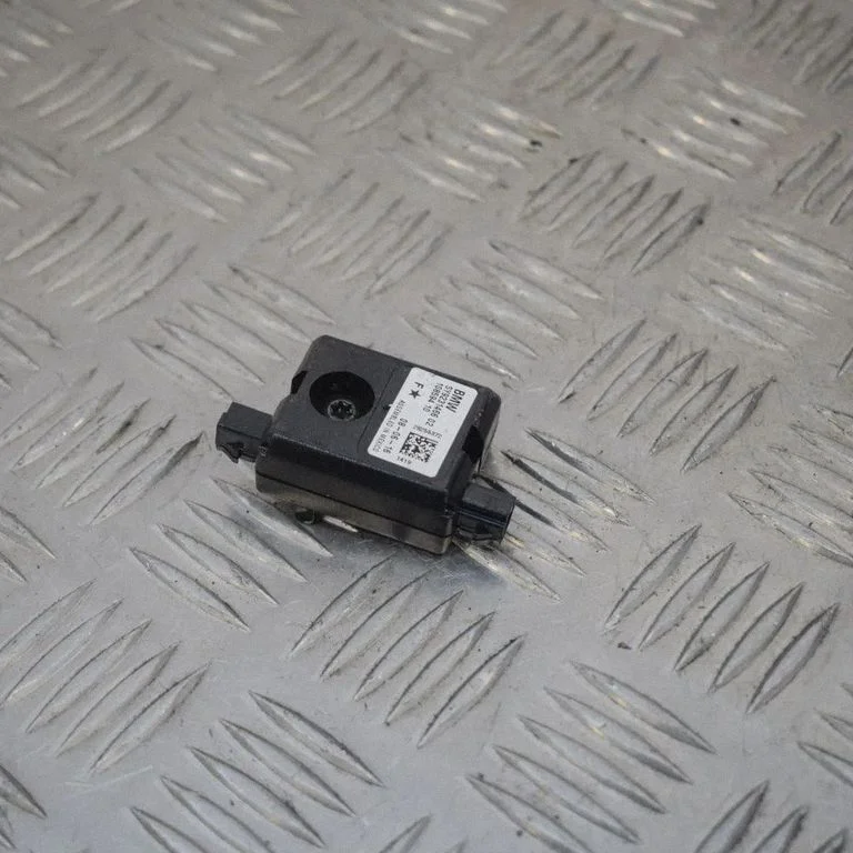 Antenas pastiprinātājs 9231466