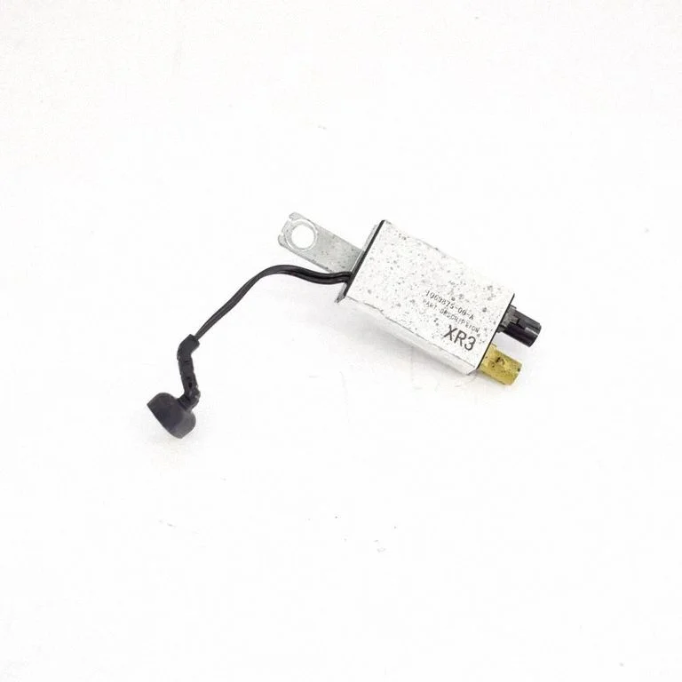 Antenas pastiprinātājs 106387500A