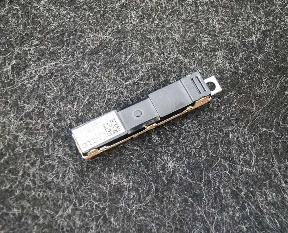 Aerial antenna amplifier – Audi A6 S6 C7 4G (2011-2018)