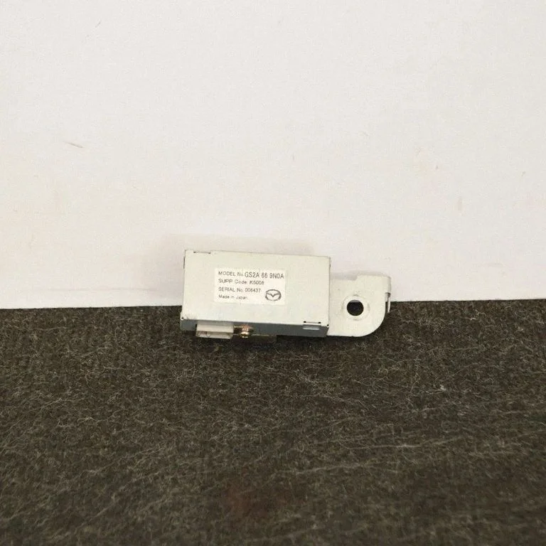 Aerial antenna amplifier – Mazda 6 (2008-2013)