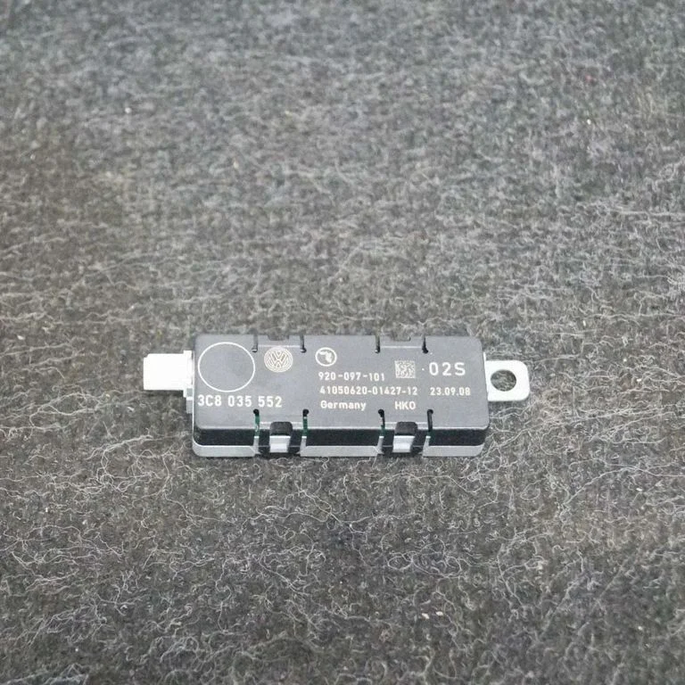 Antenas pastiprinātājs – Volkswagen Passat CC (2008-2016)