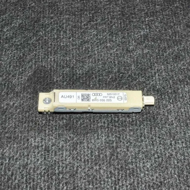 Antenas pastiprinātājs 8W5035225