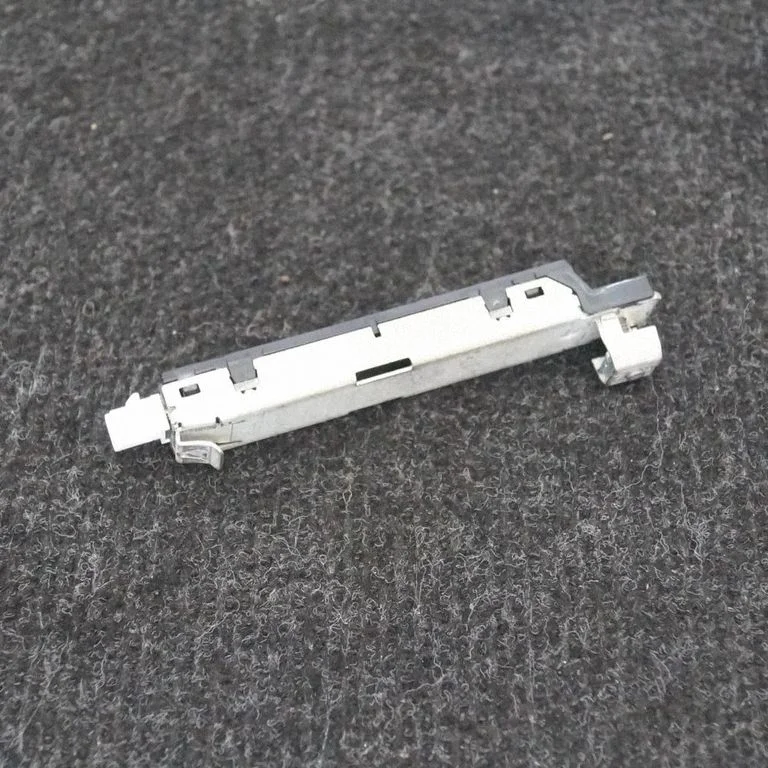 Antenas pastiprinātājs 8V4035225