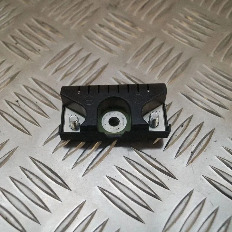 Antenas pastiprinātājs 8T8035570