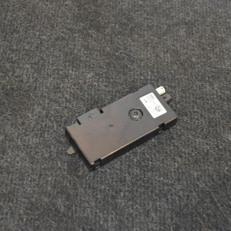 Antenas pastiprinātājs – BMW 4. sērija F36 Gran coupe (2014-2017)