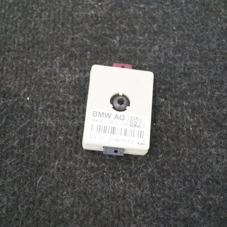 Antenas pastiprinātājs – BMW 3. sērija E90 E91 (2005-2012)