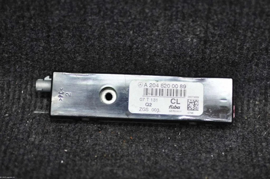 Antenas pastiprinātājs – Mercedes-Benz C klase AMG W204 (2007-2014)