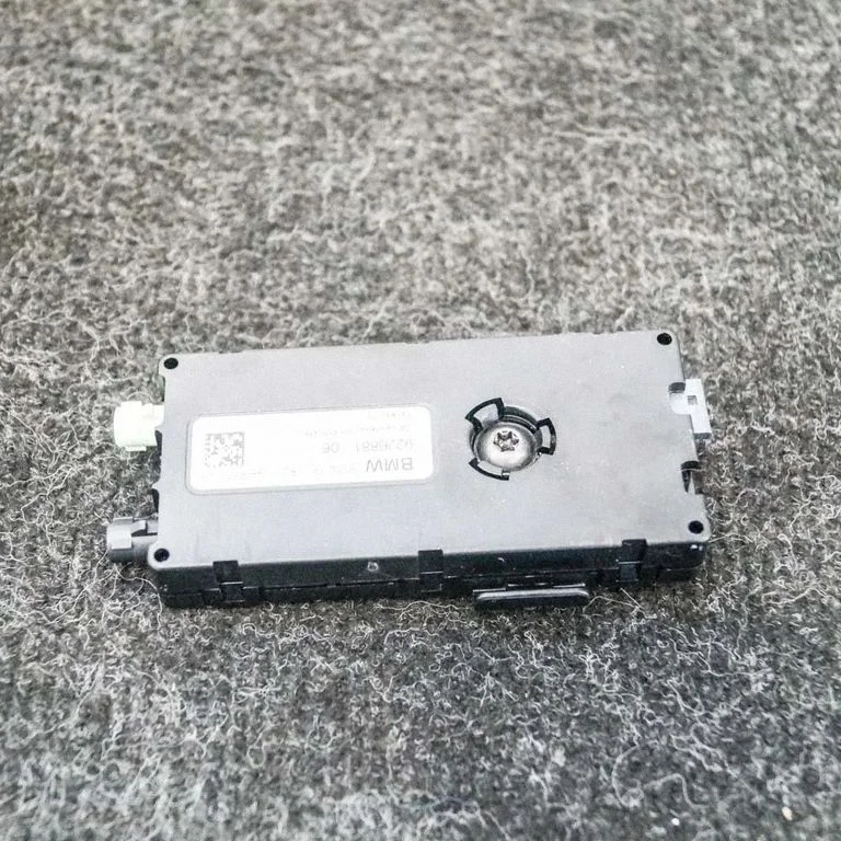 Antenas pastiprinātājs – BMW 1. sērija F20 F21 (2011-2019)