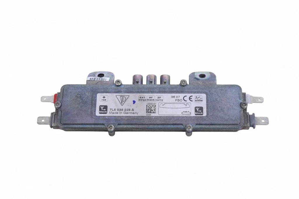 Aerial antenna amplifier – Porsche Cayenne (9PA) (2002-2010)