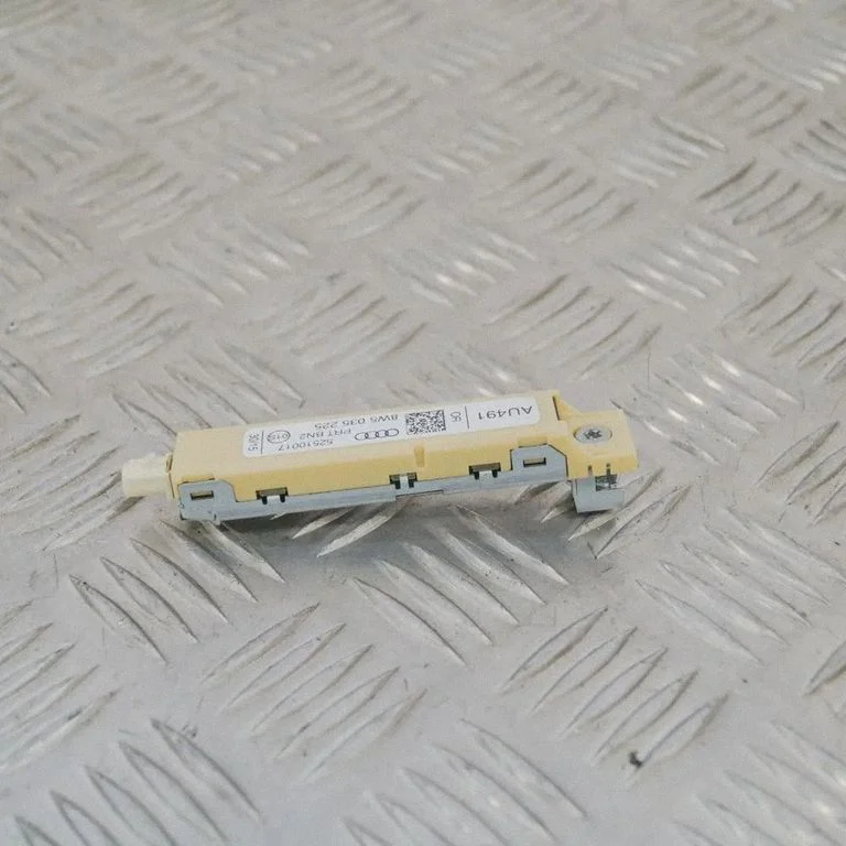 Aerial antenna amplifier 8W5035225