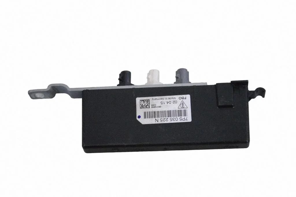 Aerial antenna amplifier – Porsche Cayenne (92A) (2010-2017)