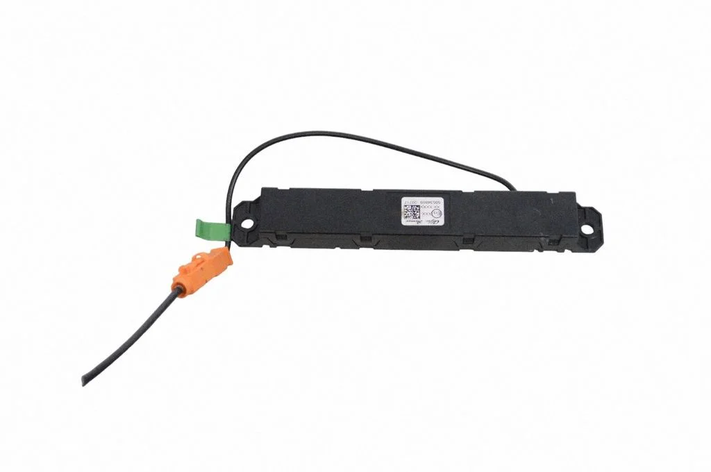 Antenas pastiprinātājs – Alfa Romeo Giulia (2016-)