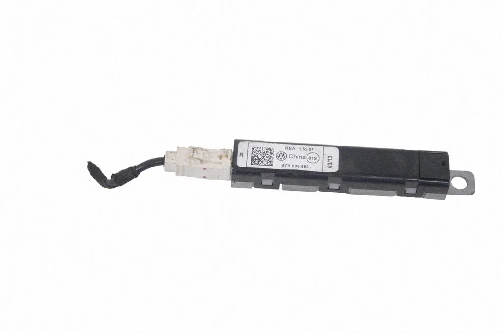 Antenas pastiprinātājs 5C3035552