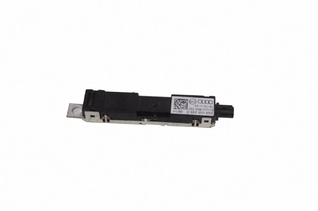 Aerial antenna amplifier 4G8035225D