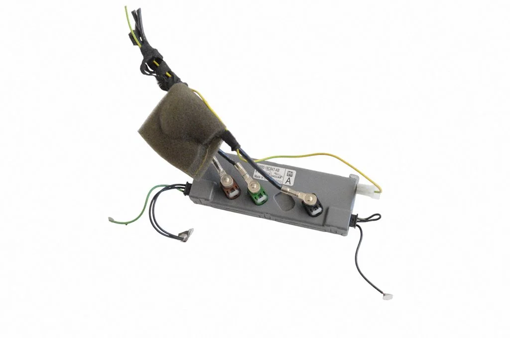 Antenas pastiprinātājs AW9318C847AB