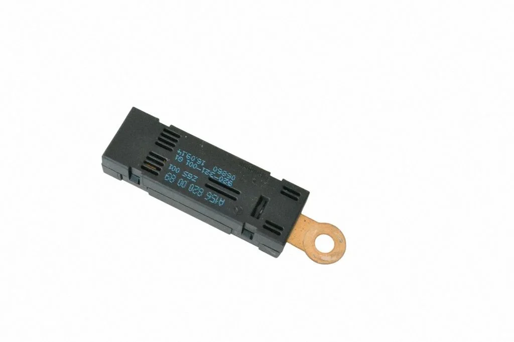 Antenas pastiprinātājs A1568200089