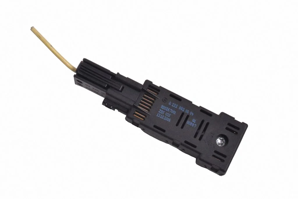 Antenas pastiprinātājs A2229620004
