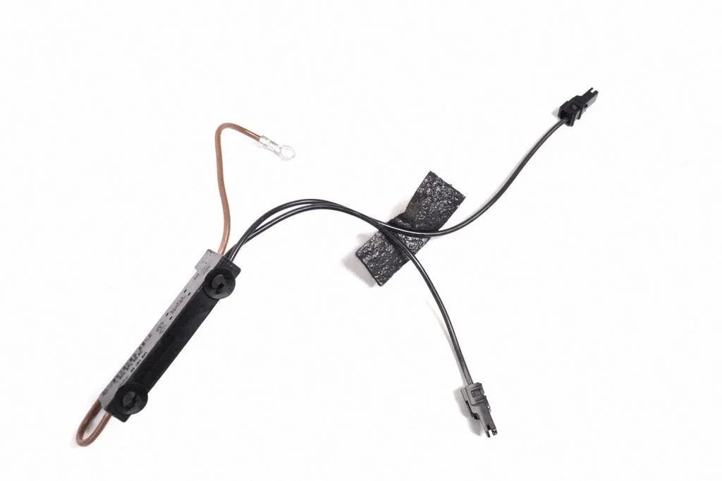 Antenas pastiprinātājs A2048708390