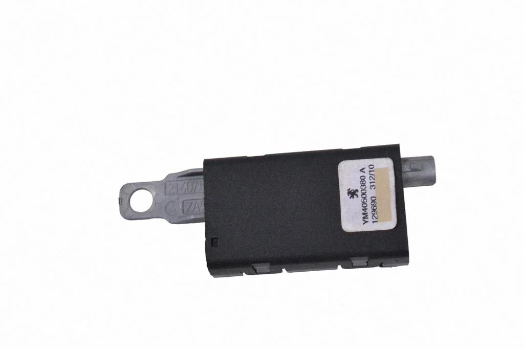 Antenas pastiprinātājs YM40500380A
