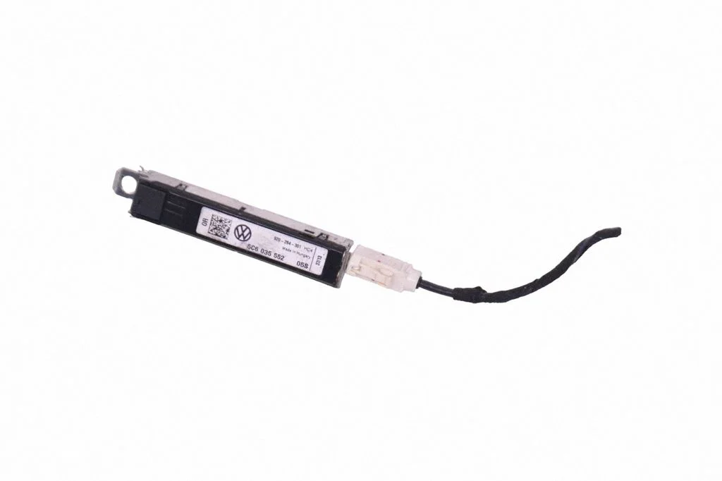 Antenas pastiprinātājs 5C6035552