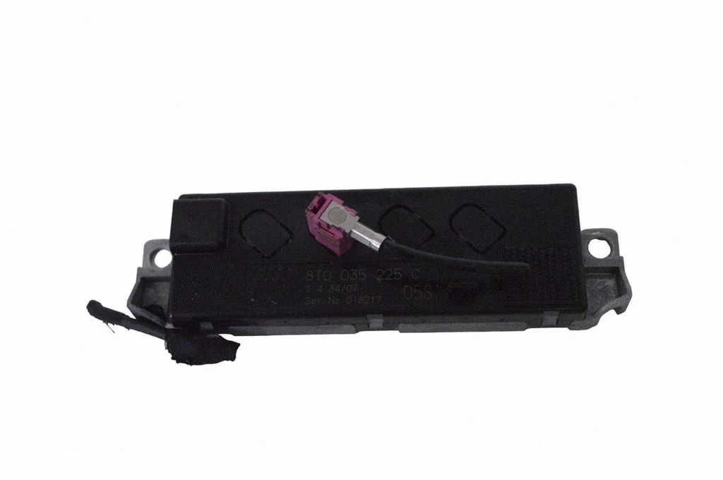Aerial antenna amplifier – Audi A5 8T 8F (2007-2016)
