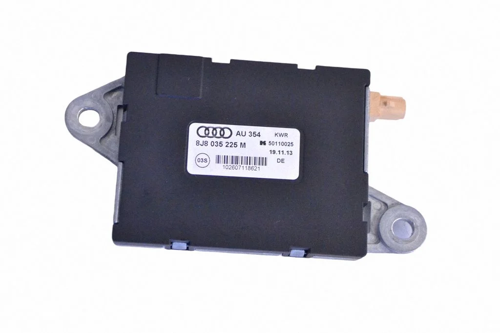 Antenas pastiprinātājs 8J8035225M
